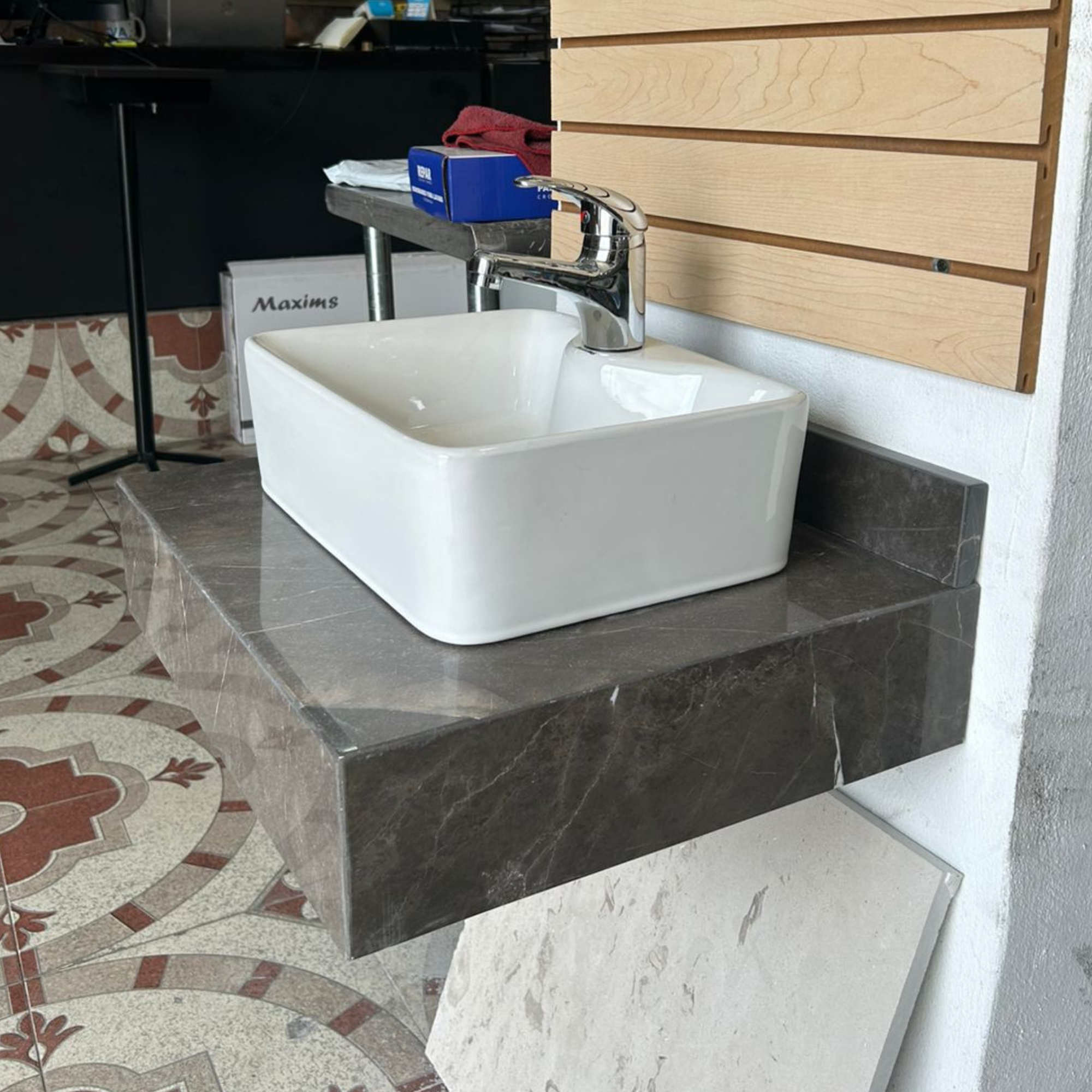 Base de mármol, Ovalín Cerámico y Monomando, Todo en uno! no esperes más! listo pa instalar