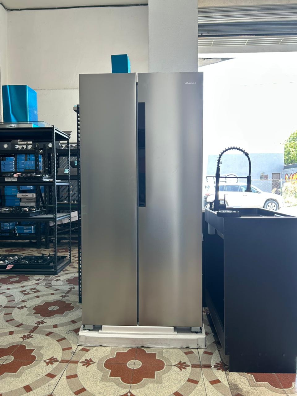 Refrigerador de 17 piés marca MAXIMS, gran diseño, 83 x 177 x 57 cm 1